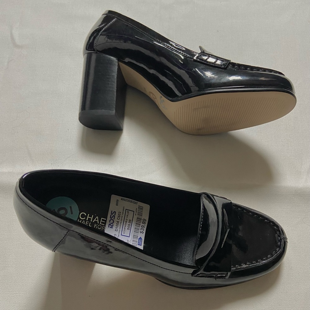 Michael Kors Healed Loafers